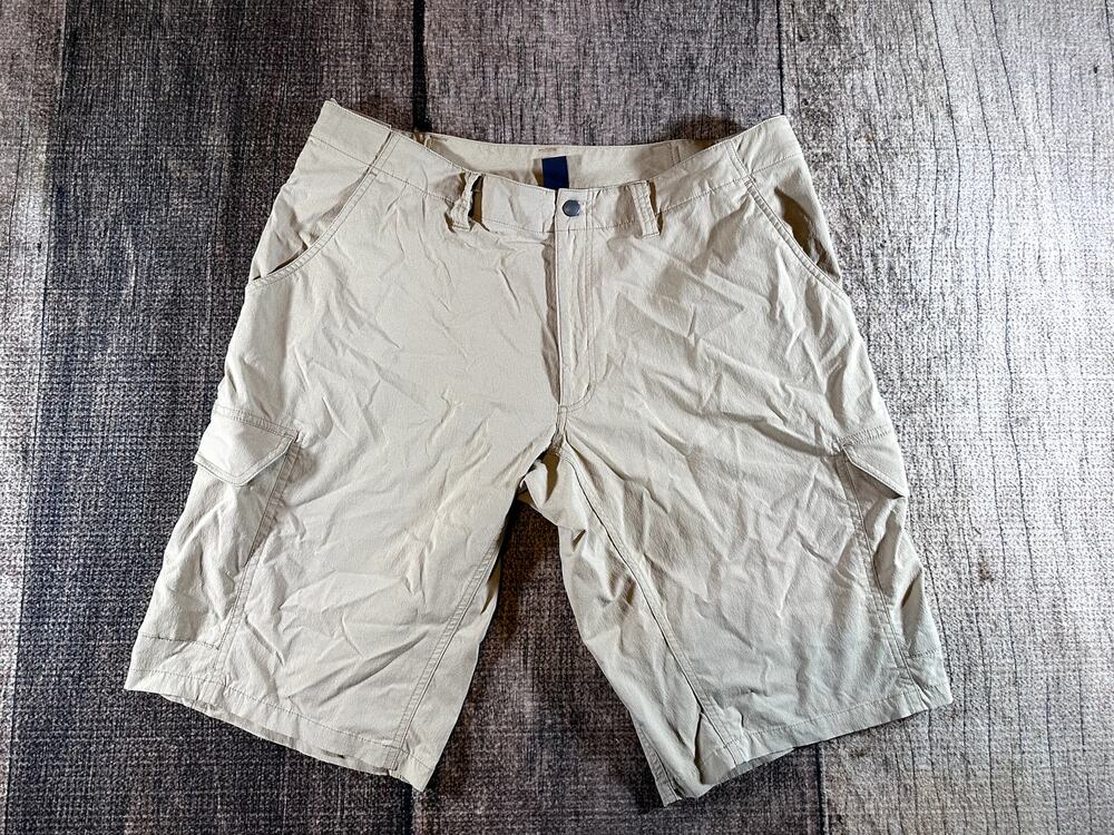 Vintage Montbell Men's Nylon Blend Elastic Cargo Shorts Large Tan Vintage